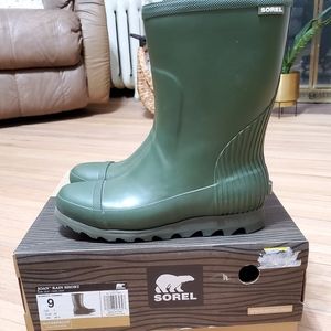 Women's Joan Rain Short Boot size 9
